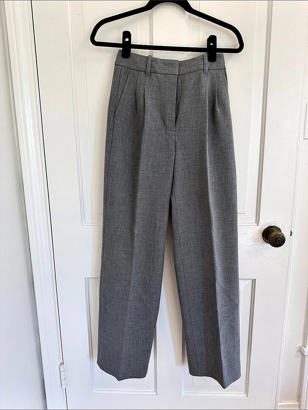 Aritzia Effortless Pant